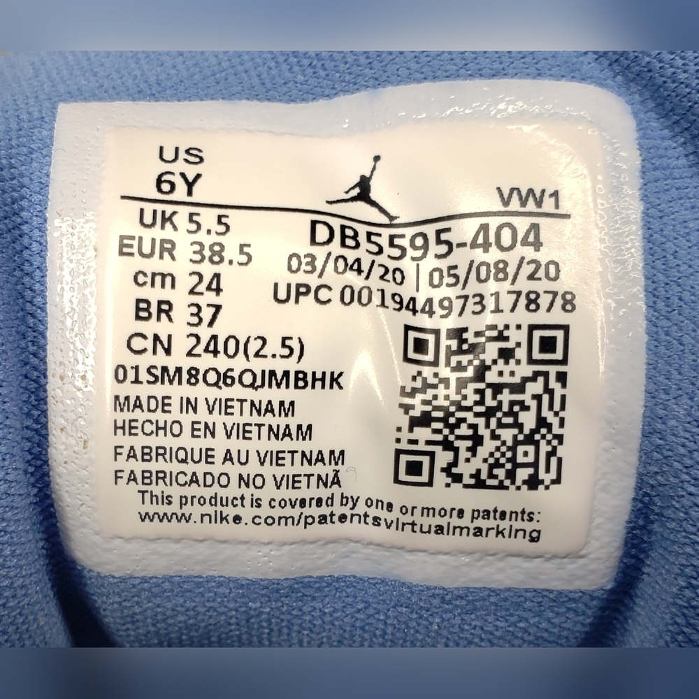 Jordan Retro 12 Kids Sneakers - Indigo and White - Picture 2 of 8